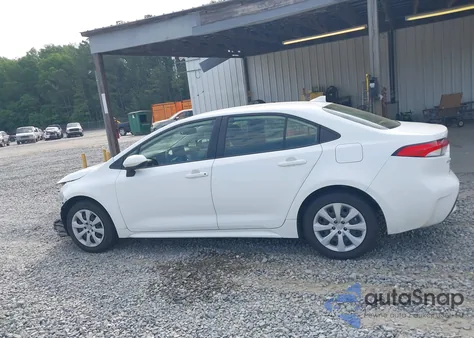 2022 Toyota Corolla Le z USA, uszkodzony, nr VIN JTDEPMAE9N3024340